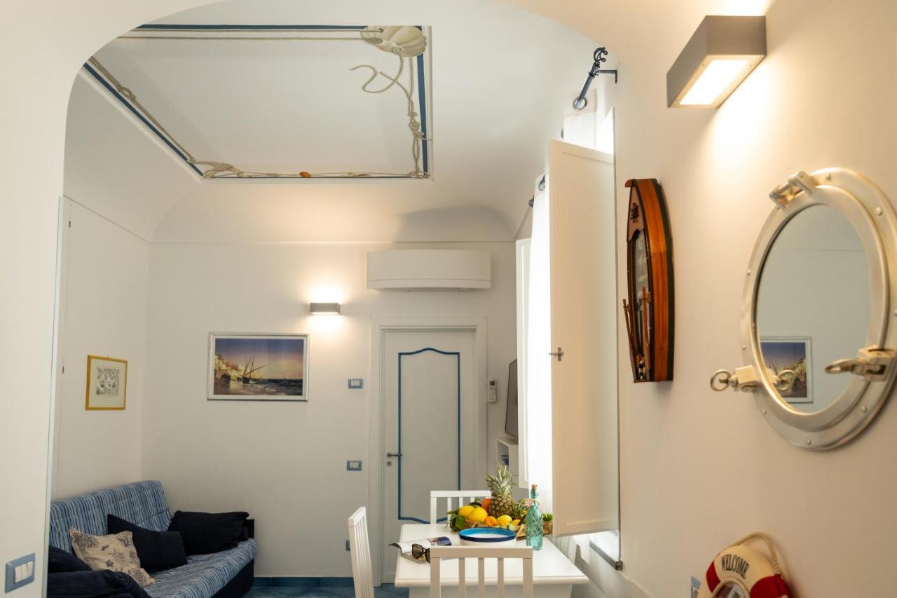 Scirocco - Amazing Flat With Terrace In The Center *